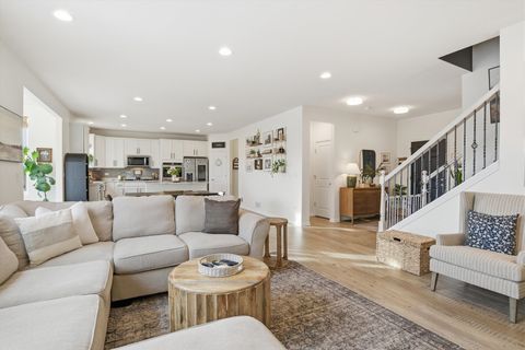 Tiny photo for 1229 Mariemont Road, Sugar Grove, IL 60554 (MLS # 12560761)