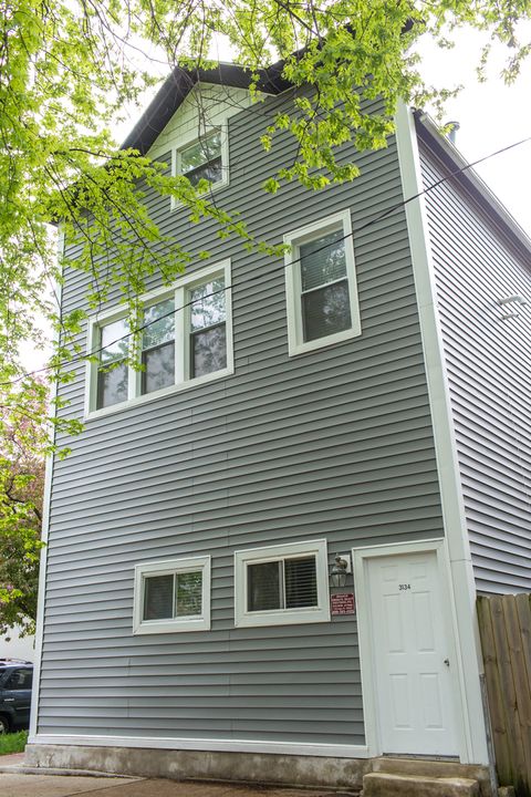 3134 N LEAVITT Street Chicago IL 60618