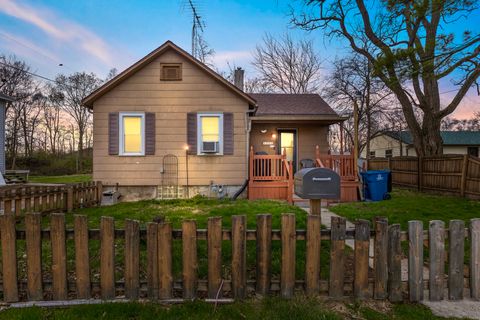Tiny photo for 945 Stone Street, Kankakee, IL 60901 (MLS # 12330897)
