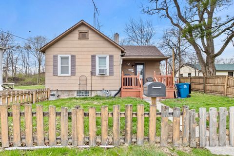 Photo of 945 Stone Street, Kankakee, IL 60901 (MLS # 12330897)
