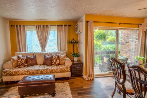 Tiny photo for 420 S HOME Avenue #109N, Oak Park, IL 60302 (MLS # 12710296)