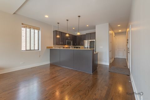 Tiny photo for 3839 N Ashland Avenue #2, Chicago, IL 60613 (MLS # 12617501)