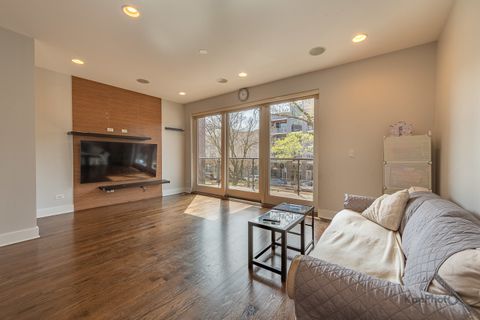 Tiny photo for 3839 N Ashland Avenue #2, Chicago, IL 60613 (MLS # 12617501)