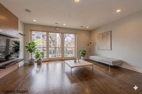 Tiny photo for 3839 N Ashland Avenue #2, Chicago, IL 60613 (MLS # 12617501)
