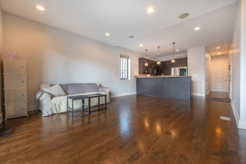 Tiny photo for 3839 N Ashland Avenue #2, Chicago, IL 60613 (MLS # 12617501)