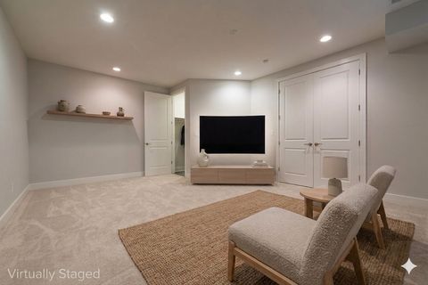 Tiny photo for 3839 N Ashland Avenue #2, Chicago, IL 60613 (MLS # 12617501)