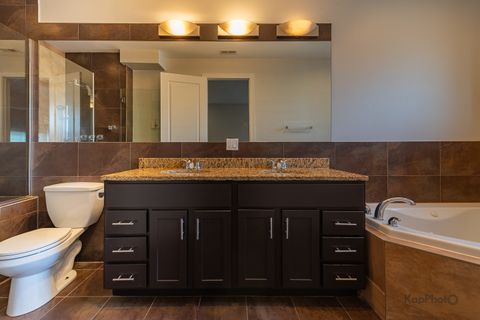 Tiny photo for 3839 N Ashland Avenue #2, Chicago, IL 60613 (MLS # 12617501)