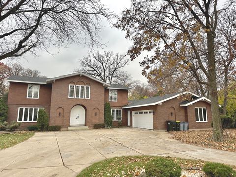 Photo of 806 Wildwood Court, Oak Brook, IL 60523 (MLS # 12519324)