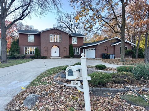 Tiny photo for 806 Wildwood Court, Oak Brook, IL 60523 (MLS # 12519324)