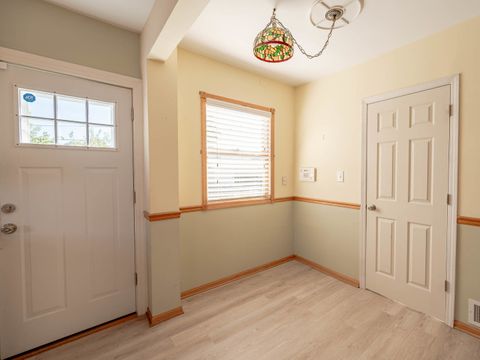 Tiny photo for 5831 W 89th Street, Oak Lawn, IL 60453 (MLS # 12555559)