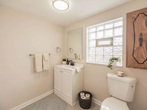 Tiny photo for 5831 W 89th Street, Oak Lawn, IL 60453 (MLS # 12555559)