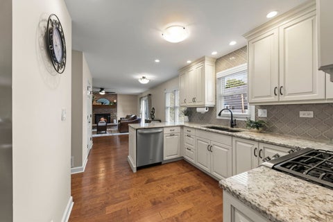 Tiny photo for 1608 Lois Ann Lane, Naperville, IL 60563 (MLS # 12760439)