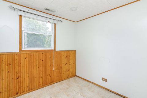 Tiny photo for 957 Grant Street, Bartlett, IL 60103 (MLS # 12455843)