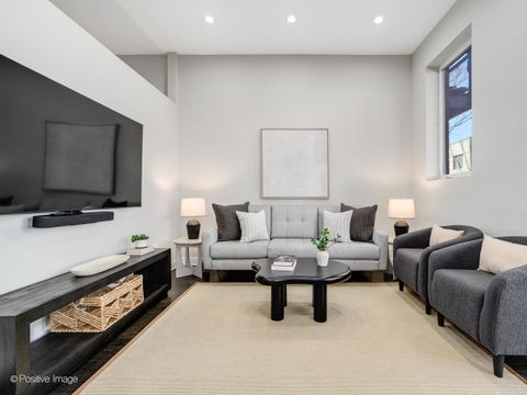 Tiny photo for 1802 S State Street #103, Chicago, IL 60616 (MLS # 12581516)