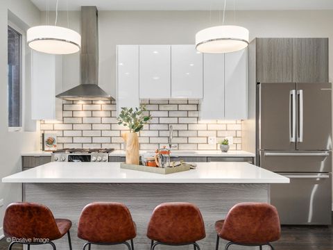 Tiny photo for 1802 S State Street #103, Chicago, IL 60616 (MLS # 12581516)