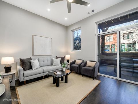 Tiny photo for 1802 S State Street #103, Chicago, IL 60616 (MLS # 12581516)