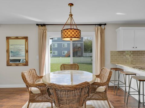 Tiny photo for 909 Forestview Way, Antioch, IL 60002 (MLS # 12455094)