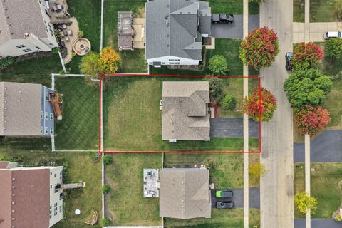 Tiny photo for 909 Forestview Way, Antioch, IL 60002 (MLS # 12455094)