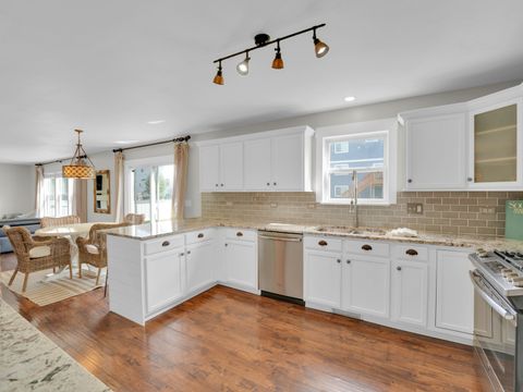 Tiny photo for 909 Forestview Way, Antioch, IL 60002 (MLS # 12455094)