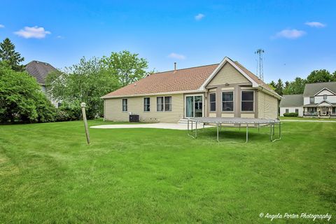 Tiny photo for Woodstock, IL 60098 (MLS # 12650024)
