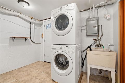 Tiny photo for 3923 Madison Avenue, Brookfield, IL 60513 (MLS # 12481323)