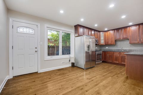 Tiny photo for 1715 W Thome Avenue, Chicago, IL 60660 (MLS # 12729876)