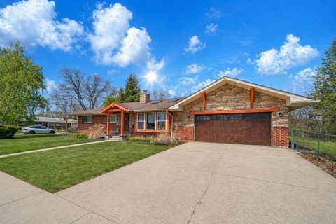 256 W Kathleen Drive, Des Plaines, IL 60016 - #: 12616388