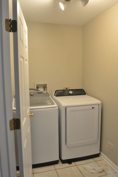 Tiny photo for 122 Schiller Place, Itasca, IL 60143 (MLS # 12640684)