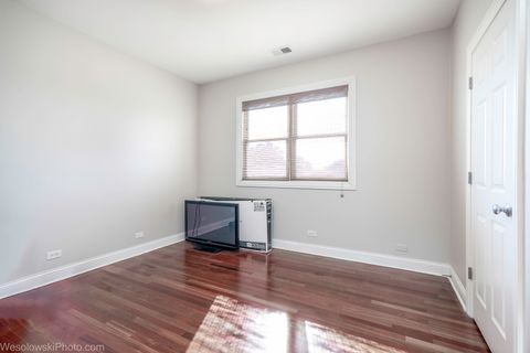 Tiny photo for 6140 W Gunnison Street #3, Chicago, IL 60630 (MLS # 12615939)