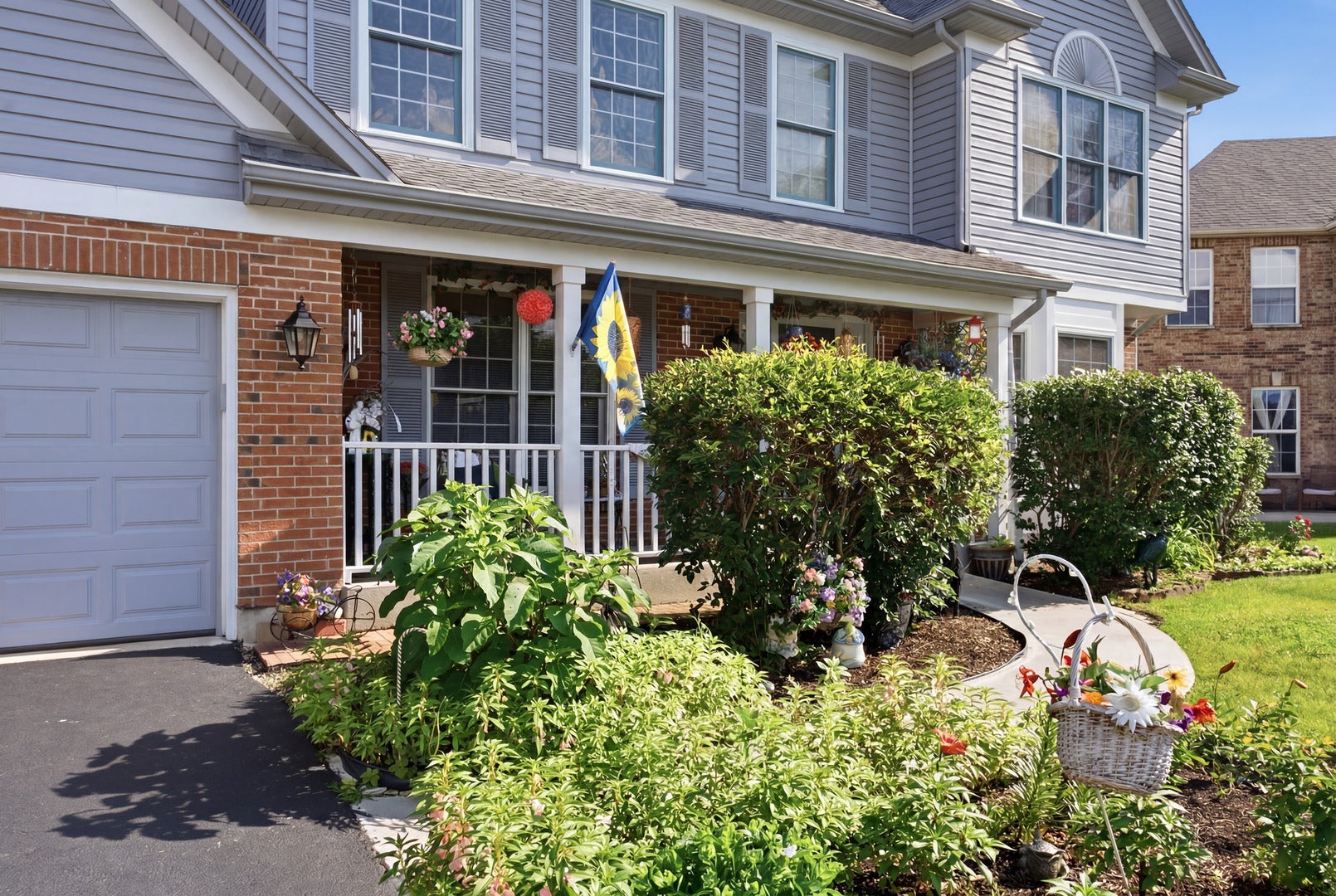608 Lindsay Circle