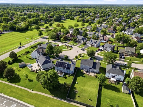 Tiny photo for 608 Lindsay Circle, North Aurora, IL 60542 (MLS # 12684835)