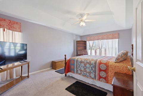 Tiny photo for 608 Lindsay Circle, North Aurora, IL 60542 (MLS # 12684835)