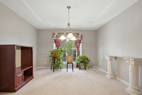 Tiny photo for 608 Lindsay Circle, North Aurora, IL 60542 (MLS # 12684835)