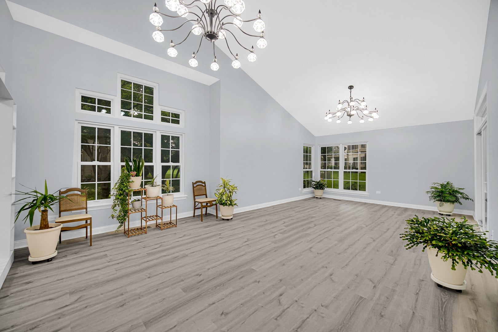 445 Cromwell Circle 1