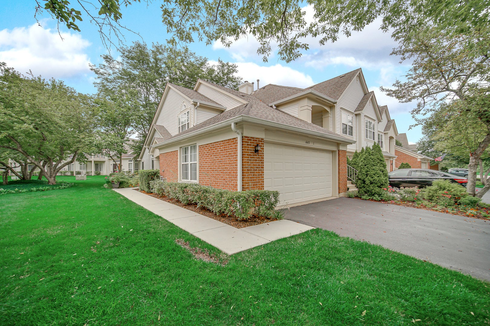445 Cromwell Circle 1