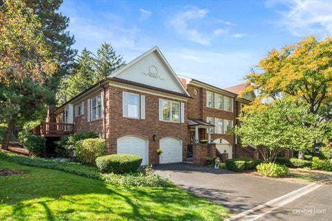 Photo of 843 Seminary Circle, Glen Ellyn, IL 60137 (MLS # 12782220)