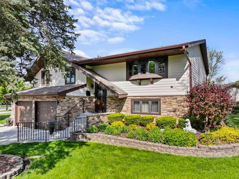 Tiny photo for 1214 Milton Lane, Schaumburg, IL 60193 (MLS # 12638362)