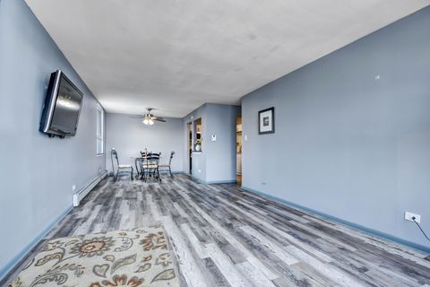 Tiny photo for 9740 S Pulaski Road #306, Oak Lawn, IL 60453 (MLS # 12488710)