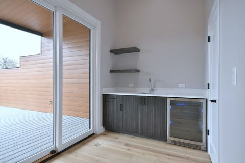 Tiny photo for 254 N Addison Avenue, Elmhurst, IL 60126 (MLS # 12405704)