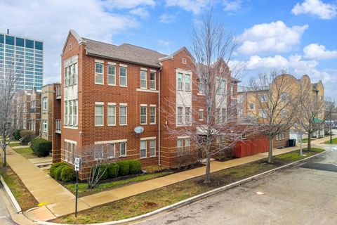 Tiny photo for 16 W 36th Street #3, Chicago, IL 60609 (MLS # 12627182)