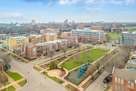 Tiny photo for 16 W 36th Street #3, Chicago, IL 60609 (MLS # 12627182)