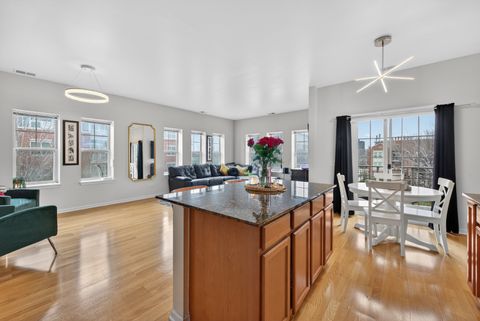 Tiny photo for 16 W 36th Street #3, Chicago, IL 60609 (MLS # 12627182)