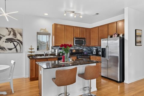 Tiny photo for 16 W 36th Street #3, Chicago, IL 60609 (MLS # 12627182)