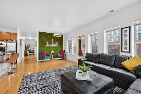 Tiny photo for 16 W 36th Street #3, Chicago, IL 60609 (MLS # 12627182)