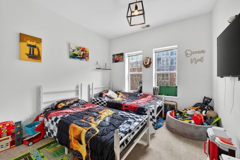 Tiny photo for 16 W 36th Street #3, Chicago, IL 60609 (MLS # 12627182)