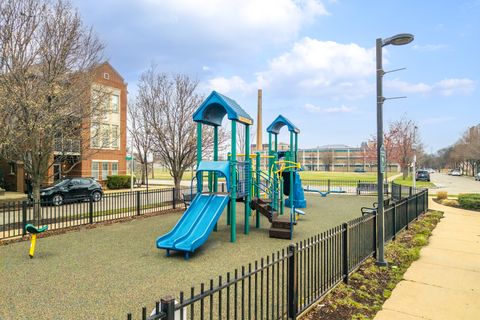 Tiny photo for 16 W 36th Street #3, Chicago, IL 60609 (MLS # 12627182)