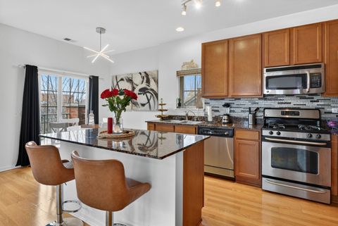 Tiny photo for 16 W 36th Street #3, Chicago, IL 60609 (MLS # 12627182)