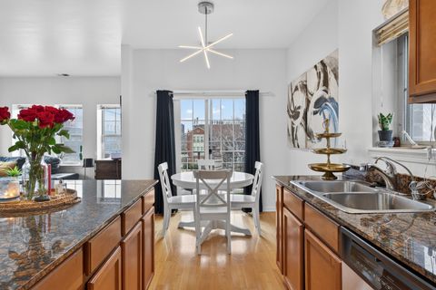 Tiny photo for 16 W 36th Street #3, Chicago, IL 60609 (MLS # 12627182)