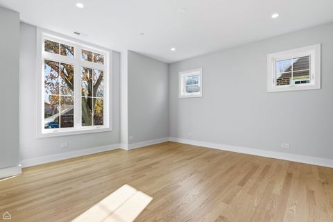 Tiny photo for 1220 Courtland Avenue, Park Ridge, IL 60068 (MLS # 12520481)