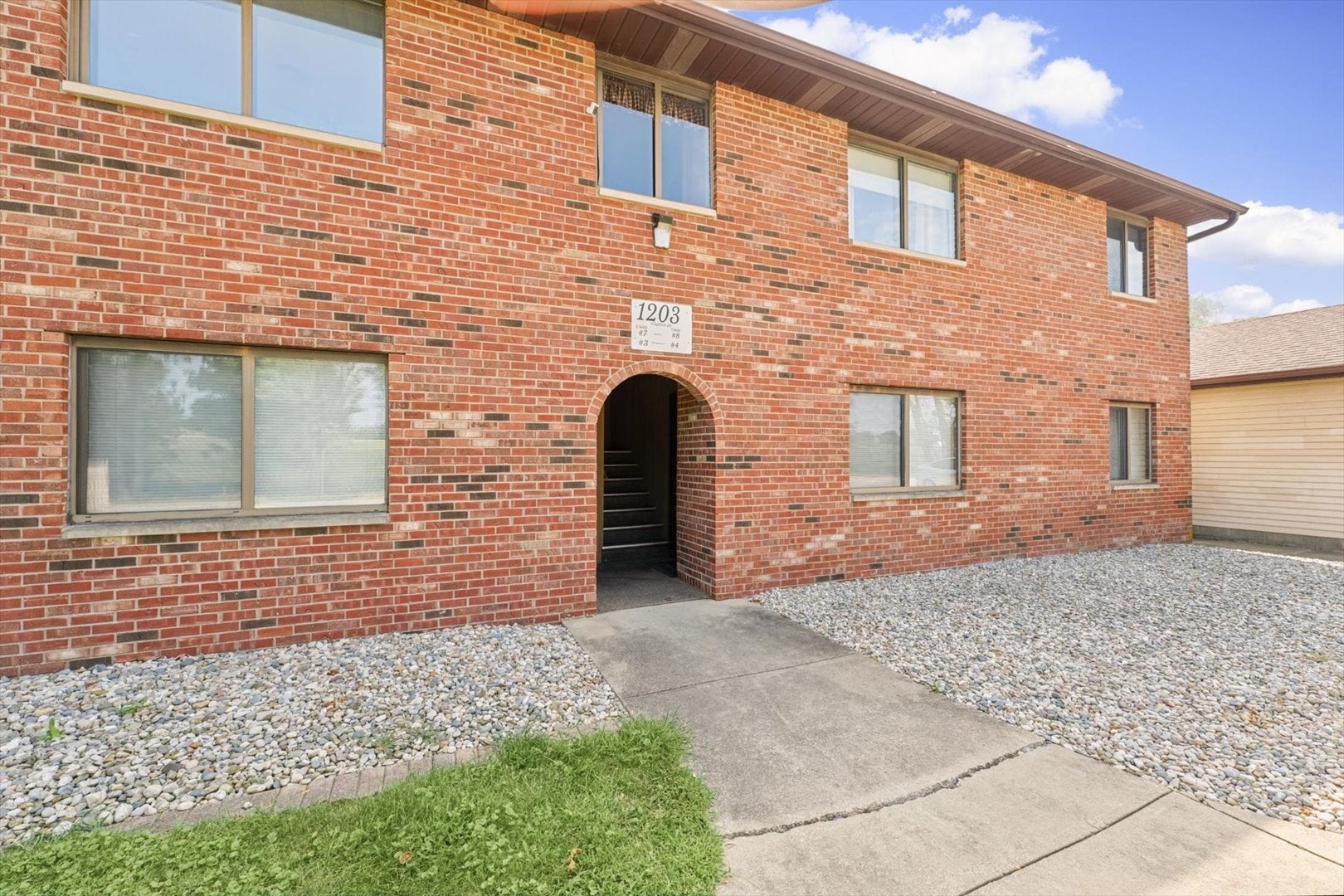 1203 Clifford Drive 7